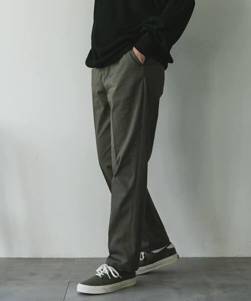 チノテーパードトラウザー
