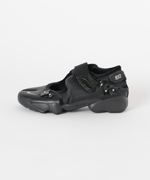 URBAN RESEARCH(アーバンリサーチ)の「NIKE Air Rift(スニーカー・レディース・BLACK・23/24/25/26)」の1枚目の写真