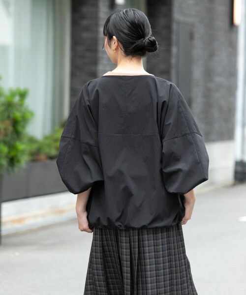 EKAL(エカル)の「『速乾/通気性』DOT AIR CARDIGAN(カーディガン/ボレロ・レディース・ブラック/グレージュ/ネイビー・One)」の8枚目の写真