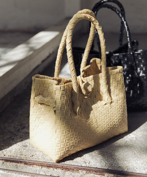 URBAN RESEARCH(アーバンリサーチ)の「HANDICRAFT SAIGON SMALL TOTE(トートバッグ・レディース・BLACK/BROWN/BEIGE/BLK WHT・-)」の3枚目の写真