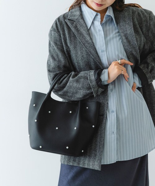 RODE SKO（ロデスコ）の「インバッグ付パールバッグ（ハンドバッグ・レディース・BLACK/GRAY・one）」の5枚目の写真