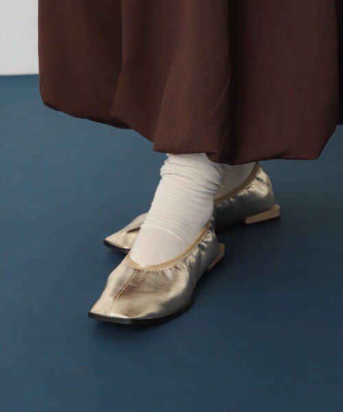 SENSE OF PLACE by URBAN RESEARCH（センスオブプレイスバイアーバンリサーチ）の「スクエアトゥフラットシューズ（バレエシューズ・レディース・GOLD/BLACK/BORDEAUX・S/M/L）」の3枚目の写真