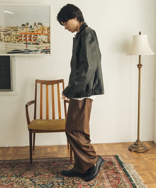 SENSE OF PLACE by URBAN RESEARCH（センスオブプレイスバイアーバンリサーチ）の「フェイクスエードストレートパンツ（その他パンツ・メンズ・BLACK/BROWN・M/L）」の20枚目の写真