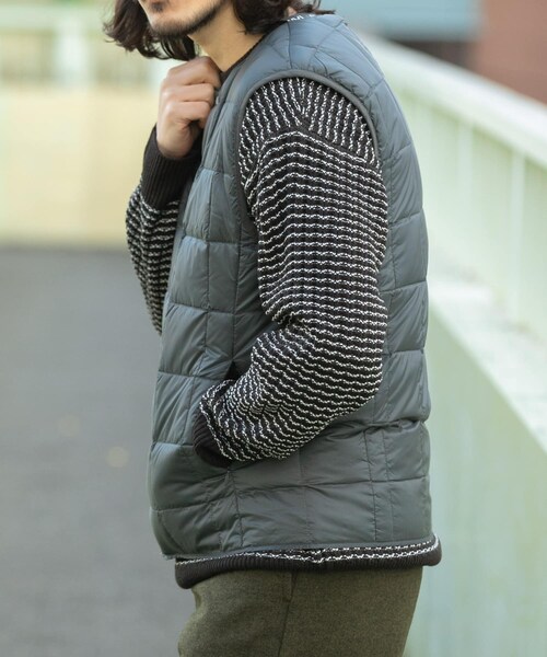 ITEMS URBANRESEARCH（アイテムズ アーバンリサーチ）の「TAION　CrewNeck Button Down Vest（その他アウター・メンズ・BLK/CHA/D.BROWN/KHK/NVY・M/L/XL）」の19枚目の写真