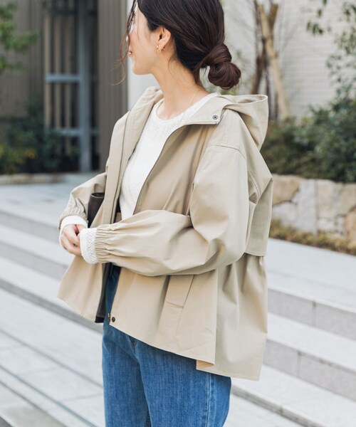 URBAN RESEARCH DOORS（アーバンリサーチドアーズ）の「撥水バックギャザーフードジャケット（テーラードジャケット・レディース・BEIGE/PINKBEIGE/NAVY・Free）」の16枚目の写真