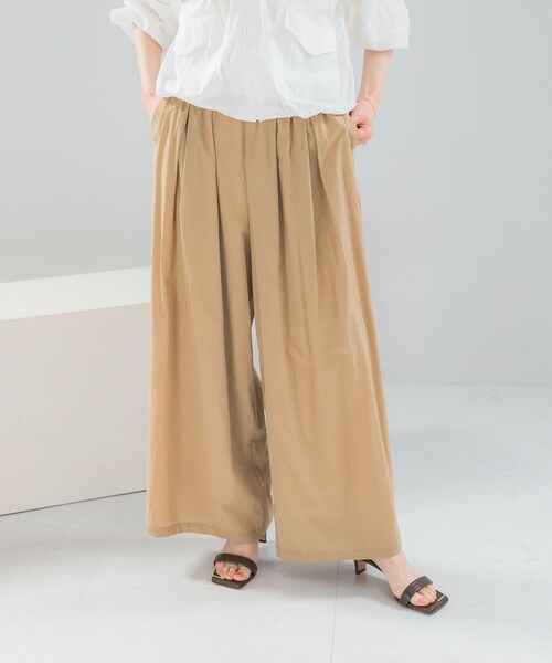 URBAN RESEARCH ROSSO（アーバンリサーチロッソ）の「ライトタックイージーワイドパンツ（その他パンツ・レディース・BEIGE/DARKNAVY・Free）」の6枚目の写真