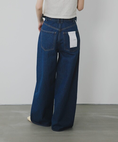 KBF(ケイビーエフ)の「『3サイズ展開』タックボタンアップデニム(デニムパンツ・レディース・L.BLUE/BLUE・34/36/38)」の21枚目の写真