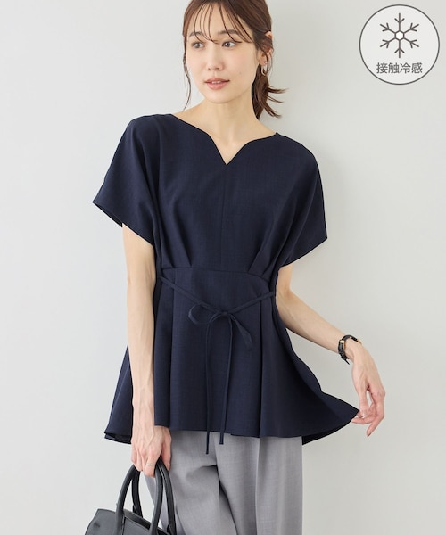ROPE' PICNIC(ロペピクニック)の「【ベストヒット】ハートネックペプラムブラウス/接触冷感(シャツ/ブラウス・レディース・ベージュ/ネイビー/サックス/ラベンダー/ダークブラウン・F)」の3枚目の写真