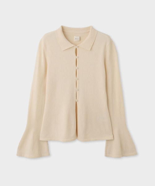 ROPE'（ロペ）の「【一部店舗限定】【REALM（レルム）】FLARE SLEEVE KNIT｜襟付きニットカーディガン（カーディガン/ボレロ・レディース・チャコール/ブラック/ホワイト・38）」の2枚目の写真