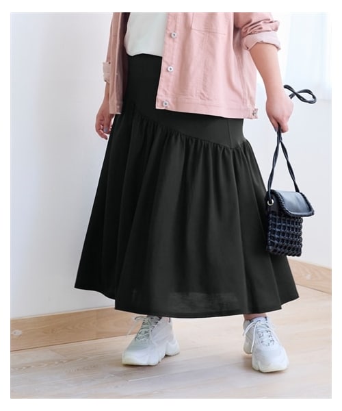 nissen（ニッセン）の「＜大きいサイズ＞美ラクRUタッチ下半身をすっきりカバーできる大人のデザインスカート（接触冷感・UVカット）（スカート・レディース・黒/チョコレートブラウン/ジャスパーグリーン・LL/3L/4L/5L/6L/8L/10L）」の18枚目の写真