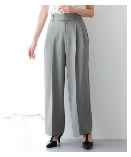 nissen（ニッセン）の「【みさとさんコラボ】セットアップスーツ（しわになりにくい・UVカット）（上下別売）<大きいサイズ有>（フォーマルスーツ/小物・レディース・グレー:テーラードジャケット/黒:テーラードジャケット/グレー:フロントボタンビスジェ/黒:フロントボタンビスジェ/グレー(レギュラー丈):ワイドパンツ/グレー(ロング丈):ワイドパンツ/黒(レギュラー丈):ワイドパンツ/黒(ロング丈):ワイドパンツ/グレー:タイトスカート/黒:タイトスカート・M/L/LL/3L）」の19枚目の写真