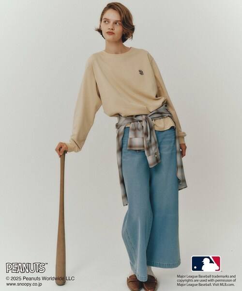 ROPE' PICNIC（ロペピクニック）の「【PEANUTS×MLB COLLECTION by ROPE' PICNIC】ロングスリーブTee（Tシャツ/カットソー・レディース・ホワイト/ホワイト系/ベージュ・F）」の11枚目の写真
