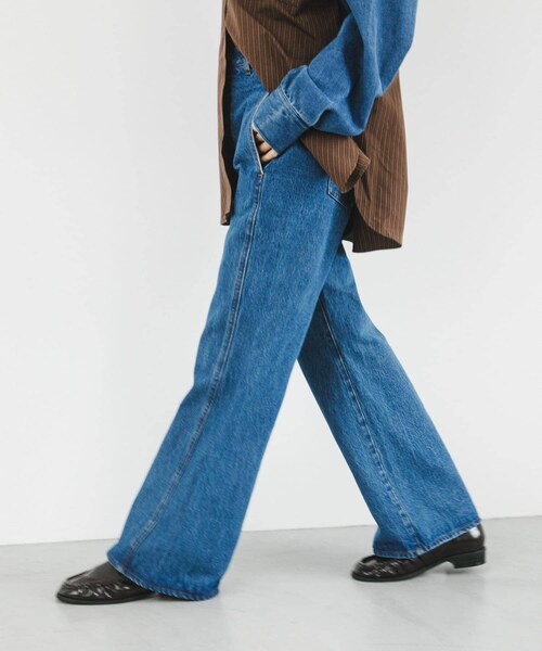 KBF（ケイビーエフ）の「シームポケットフレアデニム（デニムパンツ・レディース・L.BLUE/BLUE/L.BLUE刺繍/BLUE刺繍・36/38）」の10枚目の写真