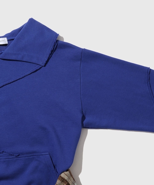 ADAM ET ROPE'(アダムエロペ)の「【LIBRIO MENDONCA/リブリオ メンドンサ】SHIRT DOCKING SWEAT PULLOVER(スウェット・メンズ・ライトグレー/ブルー・M/XL)」の9枚目の写真