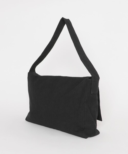 URBAN RESEARCH DOORS（アーバンリサーチドアーズ）の「STILL BY HAND　CROSS BODY BAG（ショルダーバッグ・メンズ・OATMEAL/BLACK・Free）」の5枚目の写真