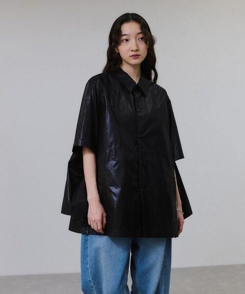ADAM ET ROPE'（アダムエロペ）の「2WAYスリーブコーティングシャツブルゾン（ブルゾン・レディース・ブラック/カーキ・F）」の16枚目の写真