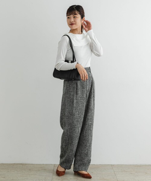 URBAN RESEARCH ROSSO（アーバンリサーチロッソ）の「F by ROSSO　アシメボートネックプルオーバー（Tシャツ/カットソー・レディース・BORDER/OFF WHITE/BLACK・FREE）」の10枚目の写真