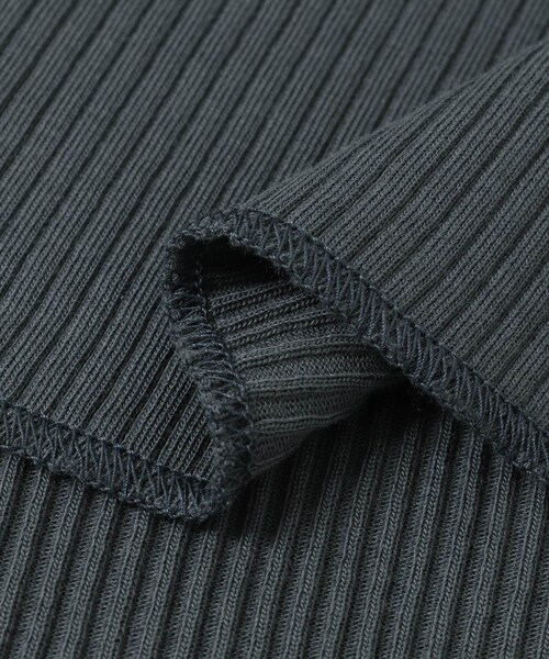 URBAN RESEARCH（アーバンリサーチ）の「HAKUJI　Shoulder hole Long-Sleeve（Tシャツ/カットソー・レディース・BLUE GREY/BLACK・FREE）」の10枚目の写真