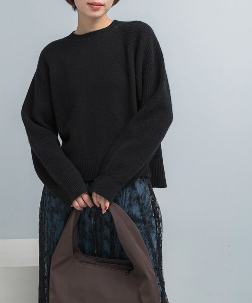 URBAN RESEARCH ROSSO（アーバンリサーチロッソ）の「スーパーファインラムズウールショートニット（ニット/セーター・レディース・OFF WHITE/L.GRAY/RED/BLACK・Free）」の19枚目の写真