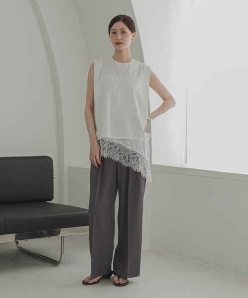 URBAN RESEARCH(アーバンリサーチ)の「汗染み防止ショルダータックカットソー(タンクトップ・レディース・OFF WHITE/CHARCOAL/BLUE GRAY・Free)」の9枚目の写真