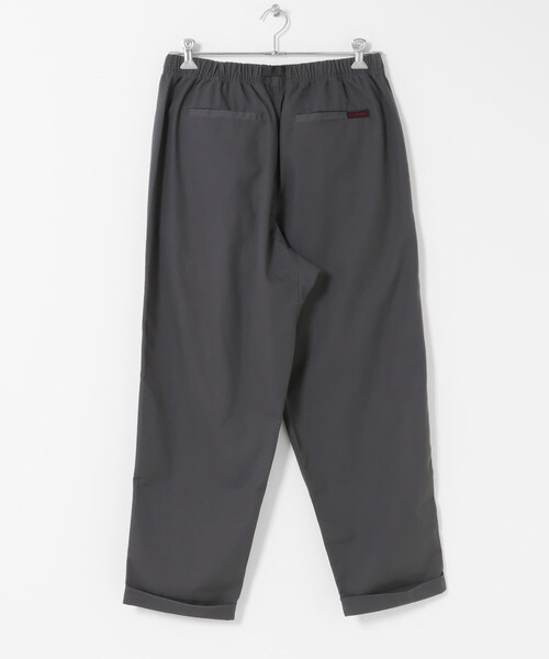 EKAL（エカル）の「GRAMICCI　T/C TWILL TUCK TAPERED PANTS（その他パンツ・メンズ・PINE/BLACK/CHARCOAL・S/M/L/XL）」の13枚目の写真