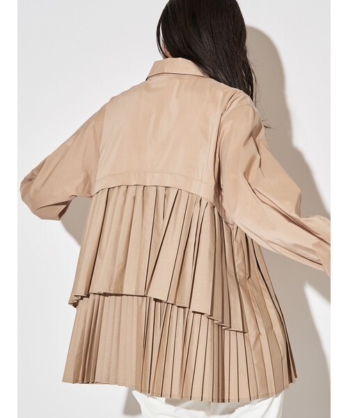 ELENDEEK（エレンディーク）の「PLEATS LAYERED SH（シャツ/ブラウス・レディース・オフホワイト/アイスブルー/ベージュ・F）」の6枚目の写真