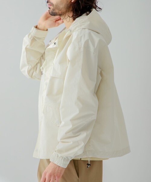URBAN RESEARCH Sonny Label（アーバンリサーチサニーレーベル）の「撥水ナイロンマウンテンパーカー（マウンテンパーカー・メンズ・カーキ/ブラック/ホワイト・M/L）」の11枚目の写真