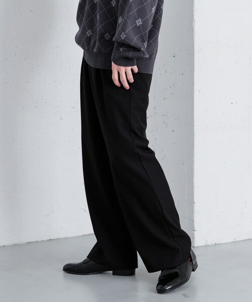 SENSE OF PLACE by URBAN RESEARCH（センスオブプレイスバイアーバンリサーチ）の「『イージーケア』ダブルタックワイドパンツ（その他パンツ・メンズ・CHARCOAL/BLACK/GREIGE/BLUE・S/M/L）」の8枚目の写真