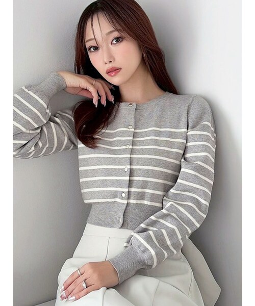 RESEXXY（リゼクシー）の「クルーネックニットカーディガン（カーディガン/ボレロ・レディース・アイボリー/ライトグレー/ブラック/レッド/ピンク・F）」の6枚目の写真