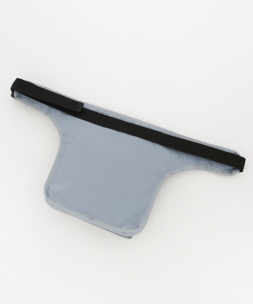 URBAN RESEARCH(アーバンリサーチ)の「MARMOT CAPITAL WAIST BAG(ボディバッグ/ウエストポーチ・レディース・ASH BLUE/GRAY・one)」の7枚目の写真