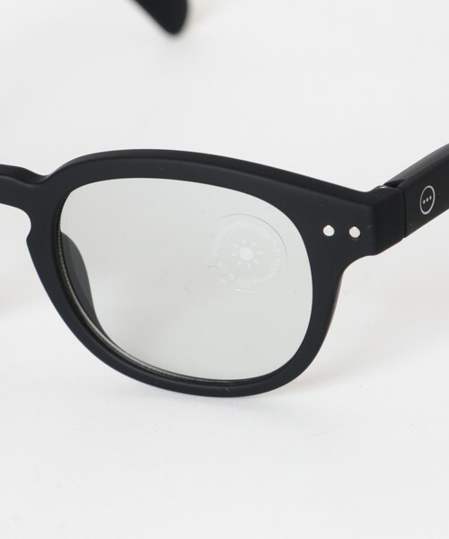 URBAN RESEARCH DOORS(アーバンリサーチドアーズ)の「IZIPIZI 調光サングラス C(メガネ・メンズ・BK/GY・One)」の7枚目の写真