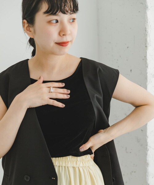 ITEMS URBANRESEARCH（アイテムズ アーバンリサーチ）の「シアーベロアスクエアタンクトップ（タンクトップ・レディース・BEG/BLK/BRD・FREE）」の11枚目の写真