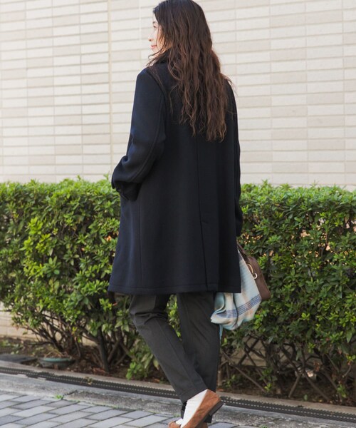 URBAN RESEARCH DOORS(アーバンリサーチドアーズ)の「ショールカラー2WAYロングコート(テーラードジャケット・レディース・CAMEL/NAVY・S/M)」の5枚目の写真