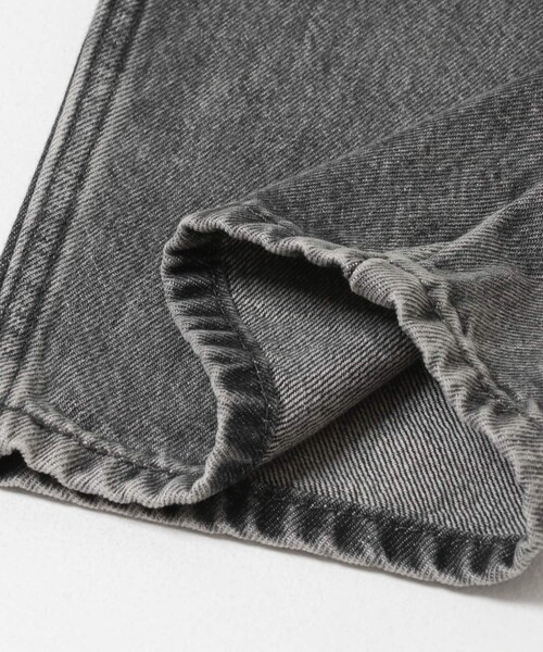URBAN RESEARCH DOORS(アーバンリサーチドアーズ)の「LEVI’S EXCLUSIVE 565(その他パンツ・メンズ・BLACK USED・28/30/32/34/36)」の8枚目の写真