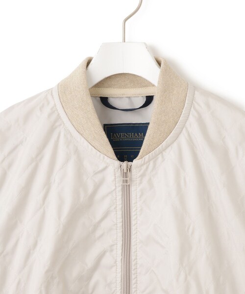 ADAM ET ROPE'(アダムエロペ)の「【LAVENHAM(ラベンハム)】UNWADDED BOMBER JACKET WOMENS(その他アウター・レディース・ブラック/ホワイト・10)」の5枚目の写真