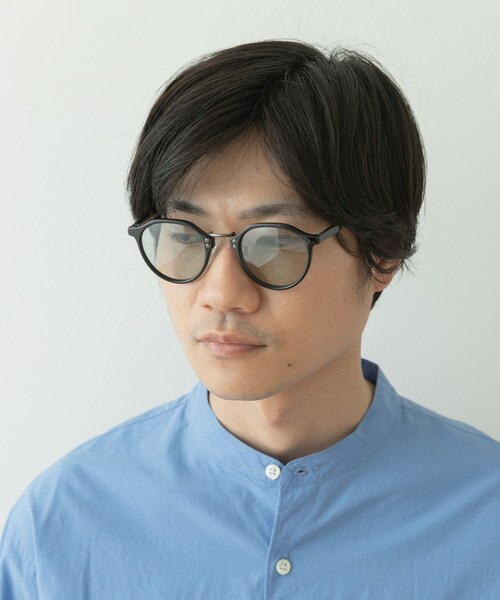 URBAN RESEARCH DOORS（アーバンリサーチドアーズ）の「クラウンパント(調光&偏光レンズ)（メガネ・メンズ・BLK/BLUE/BLK/SMOKE/BLK/GRN・-）」の2枚目の写真
