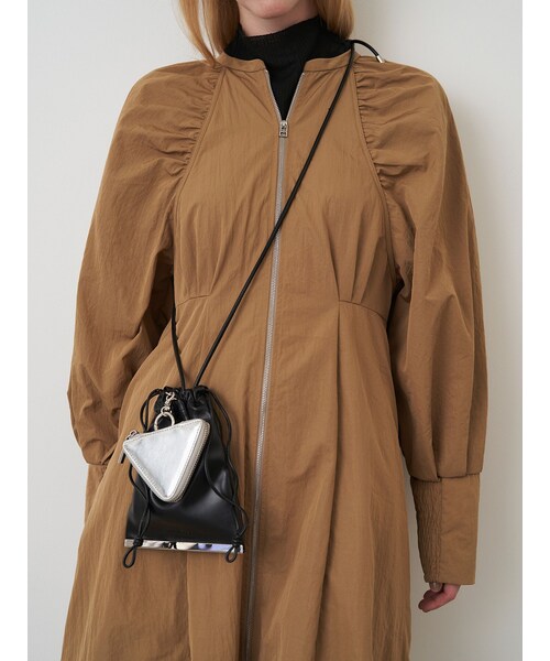 ELENDEEK（エレンディーク）の「MULTI SHOULDER BAG（ショルダーバッグ・レディース・オフホワイト/ブラック/ボルドー/ブラウン/シルバー・F）」の6枚目の写真