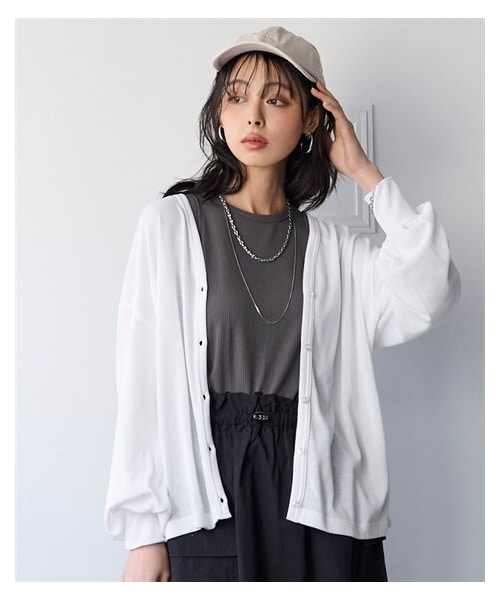 nissen（ニッセン）の「綿混うすカルゆるシルエットＶネックカーディガン（UVカット・吸汗速乾・抗菌防臭・毛玉防止）＜大きいサイズ有＞（カーディガン/ボレロ・レディース・黒/オフホワイト/杢ネイビー/ラベンダー/ライムイエロー/オリーブ・S~M相当/L~LL相当/3L~4L相当/5L~6L相当/8L相当/10L相当）」の18枚目の写真