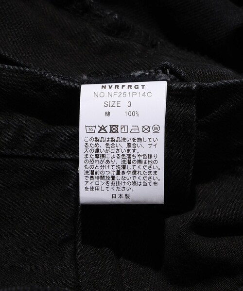 ADAM ET ROPE'（アダムエロペ）の「【NVRFRGT/ネヴァーフォーゲット】3D TWISTED WIDE LEG JEANS FADED BLACK（デニムパンツ・メンズ・ブラック・1/2/3）」の14枚目の写真