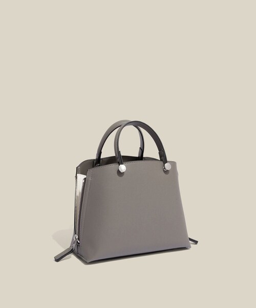 ROPE'（ロペ）の「【E'POR】Y BAG Mini/超軽量・26SS（ハンドバッグ・レディース・ブラック/グレー/キナリ/ダークブラウン/ダークグリーン/モスグリーン/パープル系・F）」の3枚目の写真