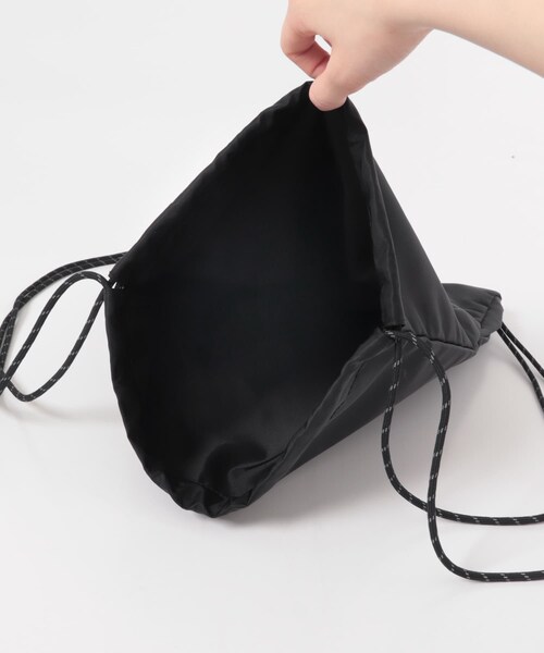 URBAN RESEARCH(アーバンリサーチ)の「ANCHOR INC. REFLECTOR DRAWSTRING BAG(バックパック/リュック・メンズ・BLACK・One)」の7枚目の写真