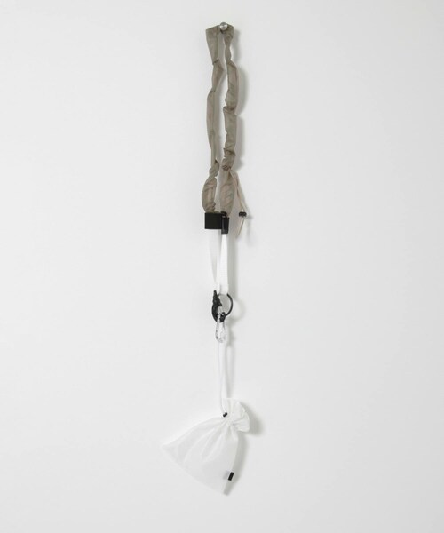 ITEMS URBANRESEARCH（アイテムズ アーバンリサーチ）の「【一部WEB限定カラー】ユーティリティループベルト（ショルダーバッグ・メンズ・BLACKxPPL/BLACK/LEMON/GREIGE/GREIGExWH/BLACKxKHK・one）」の14枚目の写真