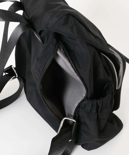 SENSE OF PLACE by URBAN RESEARCH（センスオブプレイスバイアーバンリサーチ）の「撥水マルチポケットナイロンリュック（バックパック/リュック・レディース・BLACK/BROWN・one）」の12枚目の写真
