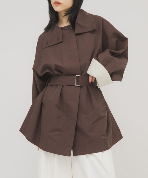 KBF（ケイビーエフ）の「テントラインBIGミドルコート（テーラードジャケット・レディース・BEIGE/BROWN/NAVY・One）」の5枚目の写真