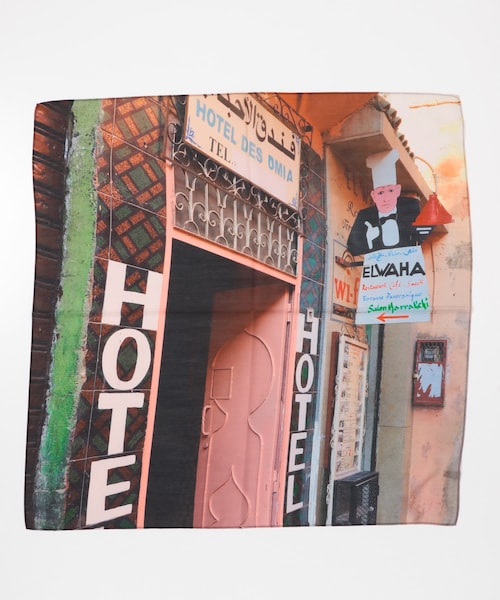 URBAN RESEARCH(アーバンリサーチ)の「LY POSTCARD SCARF(バンダナ/スカーフ・レディース・CAMEL/SHOP/MOSAIC/HOTEL・-)」の4枚目の写真