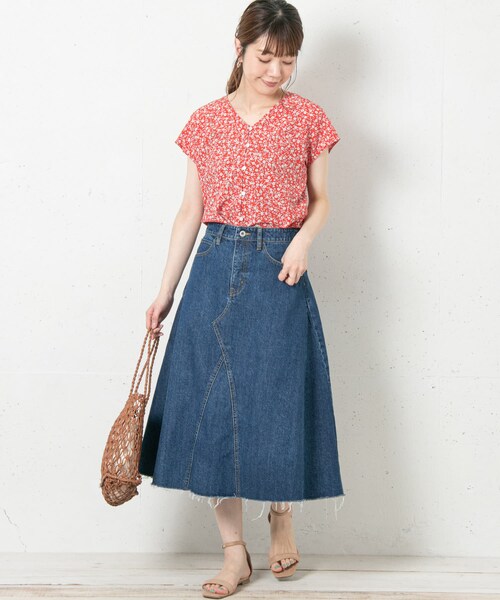 URBAN RESEARCH Sonny Label（アーバンリサーチサニーレーベル）の「リメイク風フレアデニムスカート（デニムスカート・レディース・インディゴ/ライトインディゴ・36/38）」の6枚目の写真