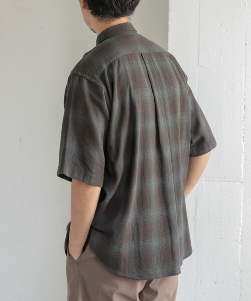 URBAN RESEARCH DOORS(アーバンリサーチドアーズ)の「FORK&SPOON オンブレチェックショートスリーブシャツ(シャツ/ブラウス・メンズ・BLU×BRN/BEG×KHK・4/5)」の8枚目の写真