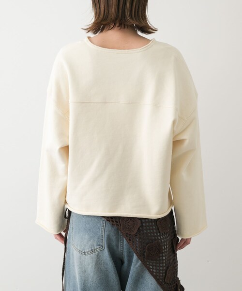 SENSE OF PLACE by URBAN RESEARCH（センスオブプレイスバイアーバンリサーチ）の「Vネックルーズスウェット（スウェット・レディース・OFF WHITE/CORAL/BLACK・one）」の5枚目の写真