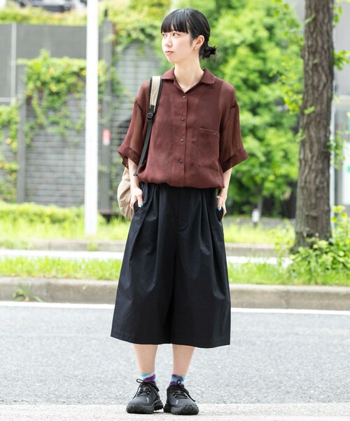 EKAL(エカル)の「撥水チノバミューダパンツ(その他パンツ・レディース・キャメル/ブラック・One)」の5枚目の写真