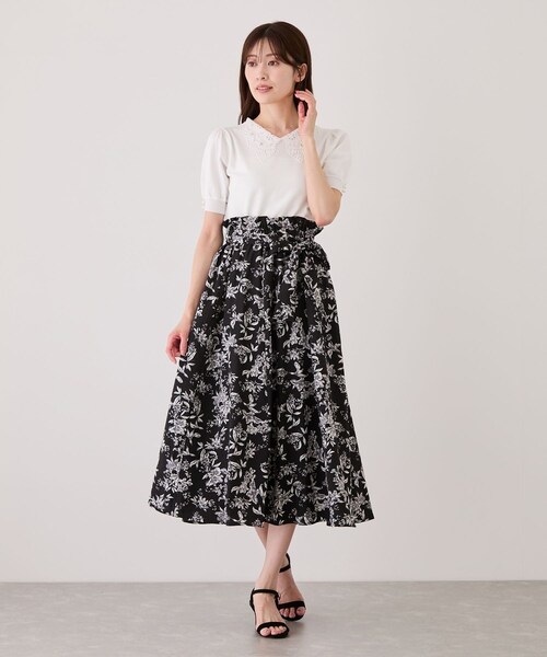 Jayro(ジャイロ)の「花柄フレアスカート(スカート・レディース・ブラック/キナリ/ダークブラウン/カーキ・M)」の9枚目の写真